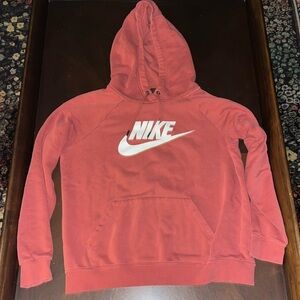 Women’s small Nike hoodie in burgundy